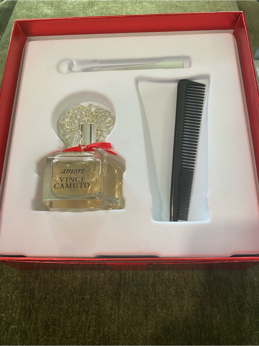 Vince Camuto Amore Perfume Gift Set — Clear Bottle with Gold Cap & Red Ribbon